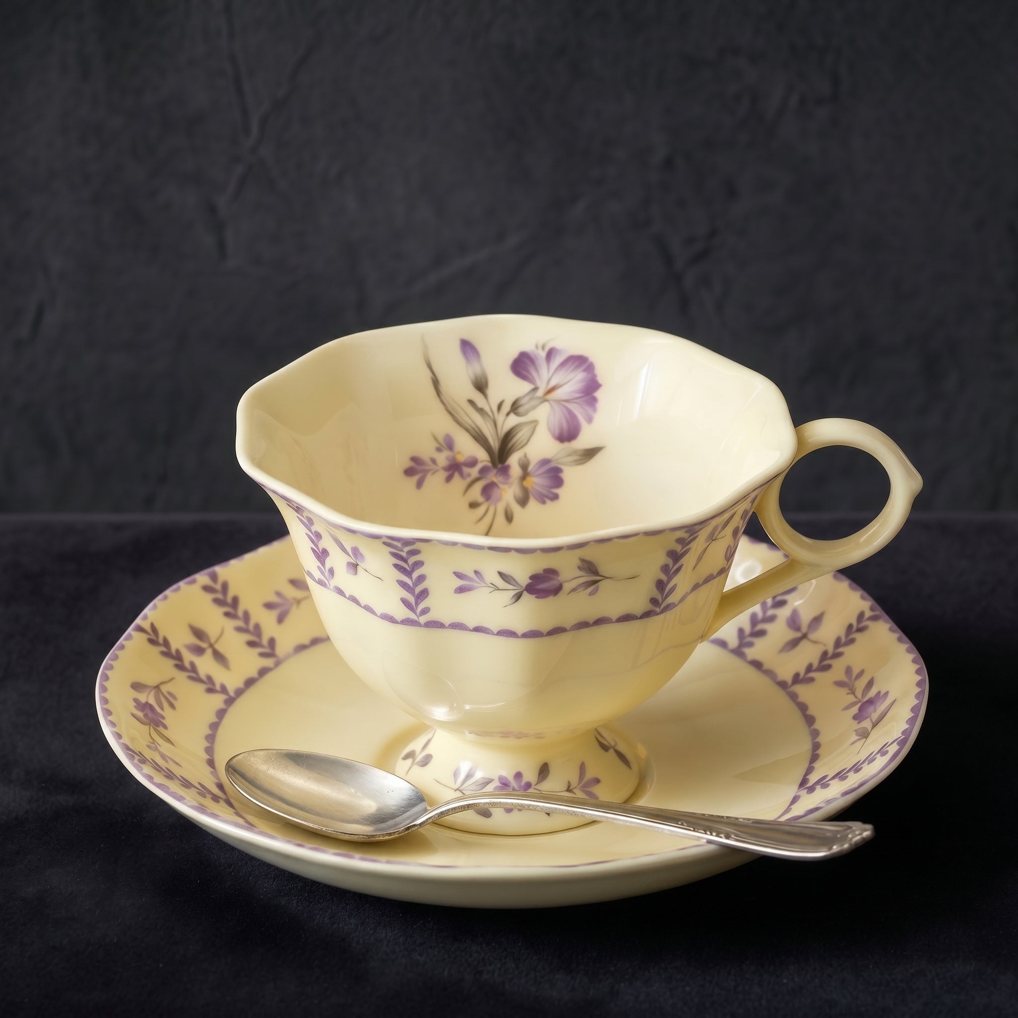 Lavender Heritage Porcelain Teacup & Saucer Set